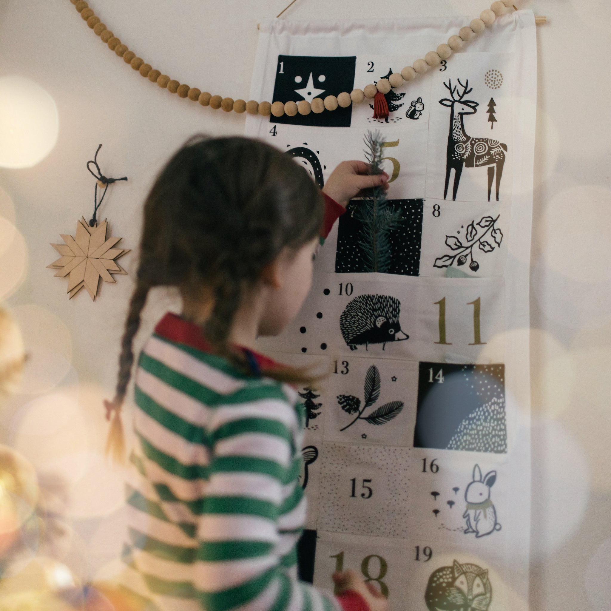 Wee Gallery Advent Calendar 2017 | Smart Art for the Holidays