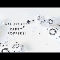 PARTY POPPERS
