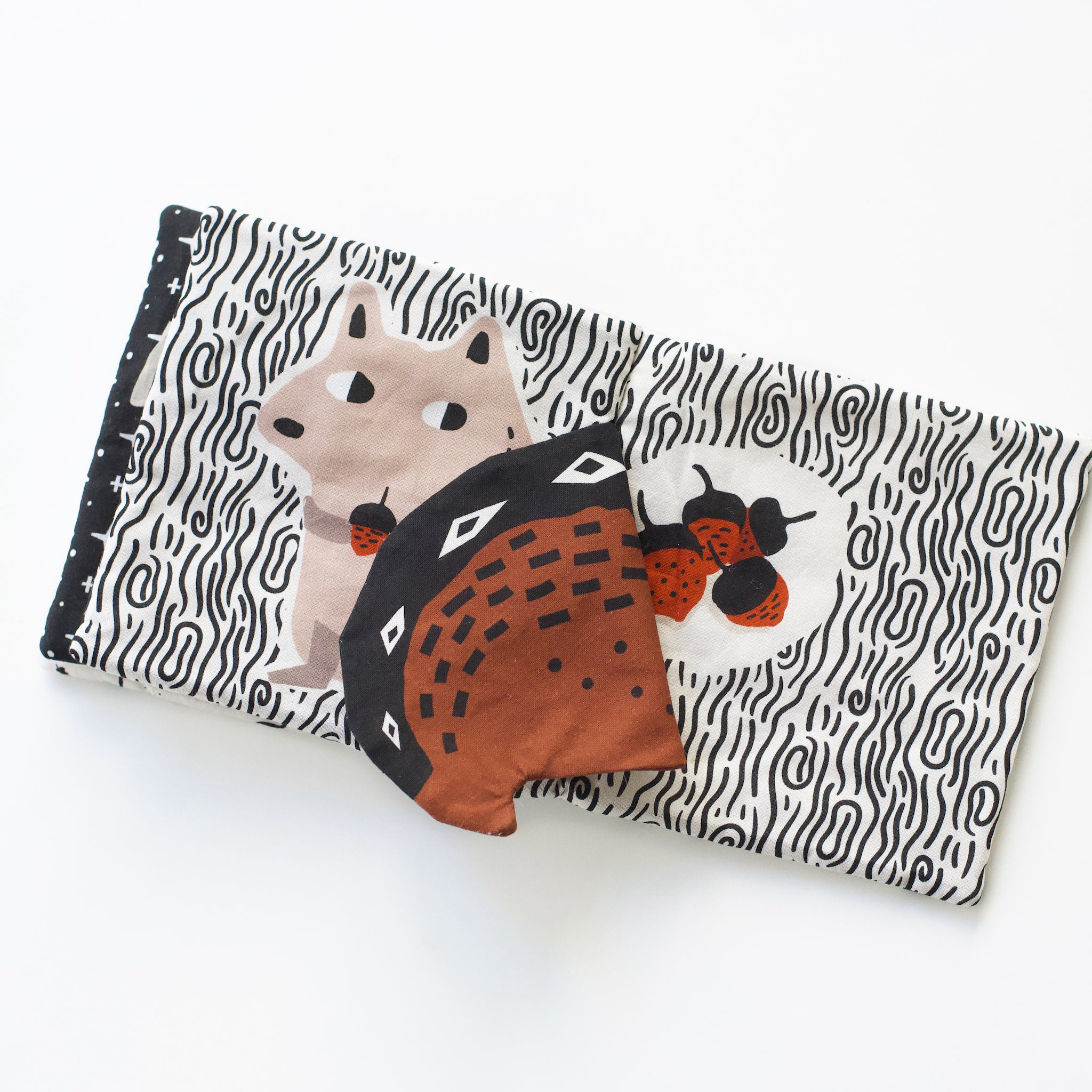 Wee Gallery: Peek-a-boo Forest