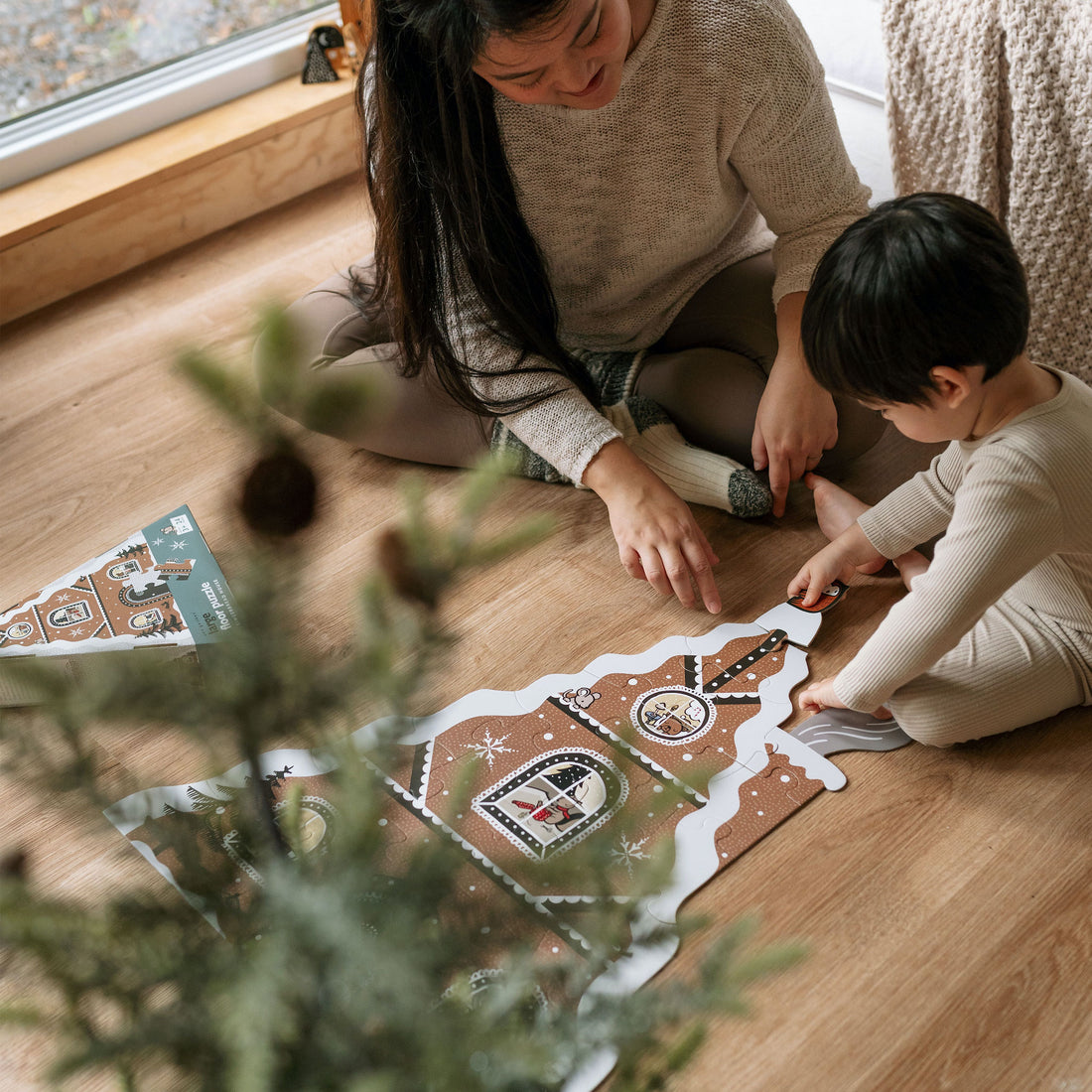 Gingerbread House Floor Puzzle Christmas Leo Paper   