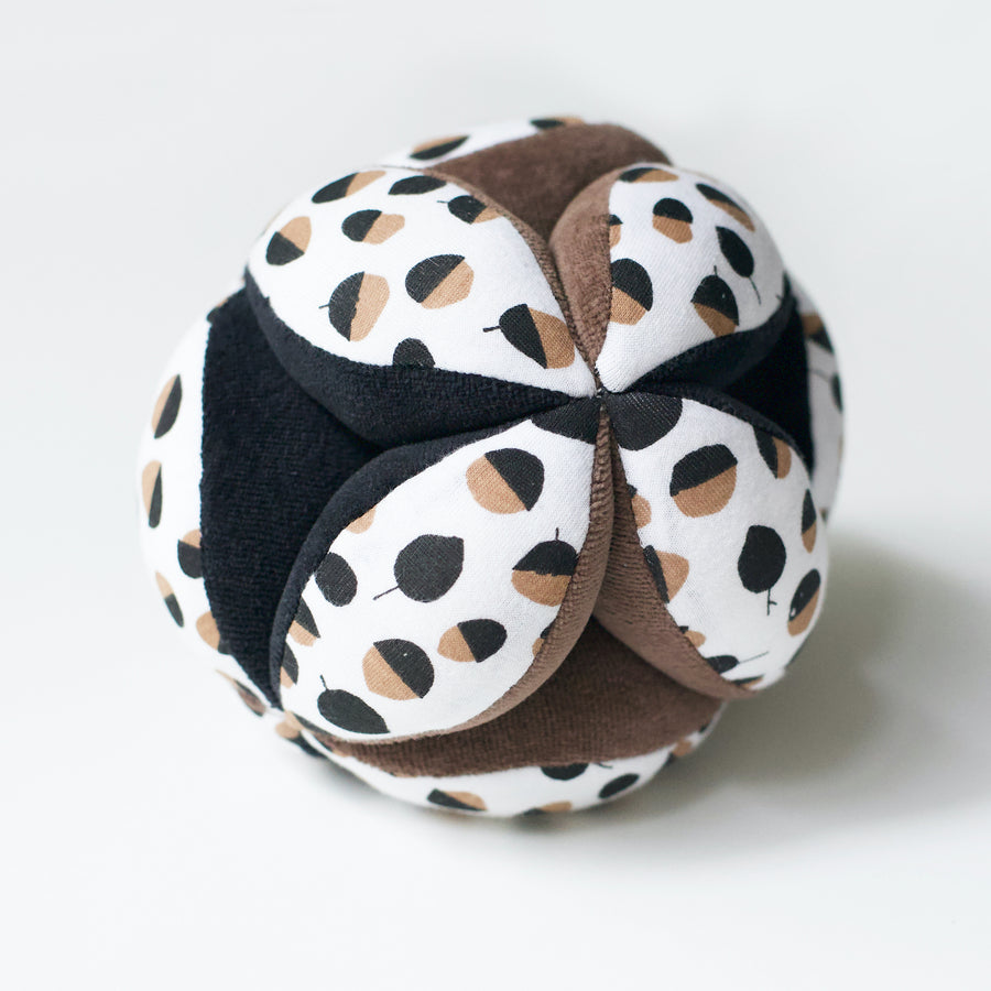 Acorn Clutch and Taggy Ball Bundle Toys Wee Gallery   